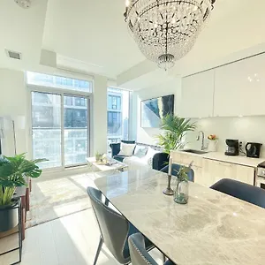 Apartment Infivilla Amazing Penthouse Living In Sunrise- Breathtaking Skyline Lake View Downtown Toronto!a, Toronto
